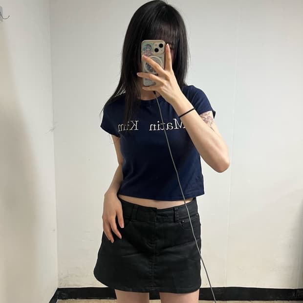 Matin Kim Navy T-Shirt (사용감)