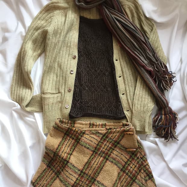 브라운 시스루 그물니트