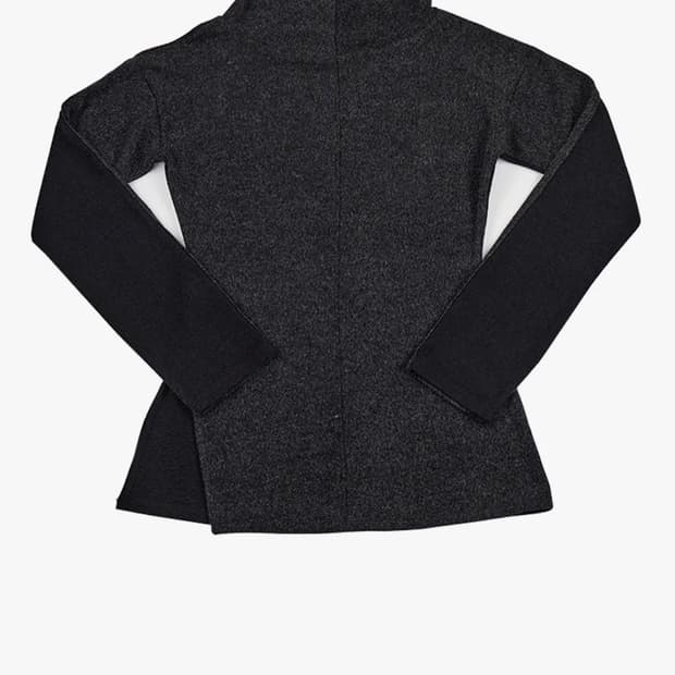 할로미늄 side slit hoodie black