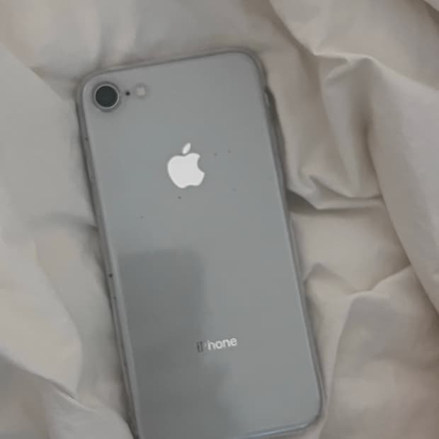 아이폰8 64기가