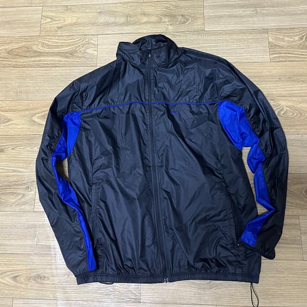 나이키 스톰핏 바람막이