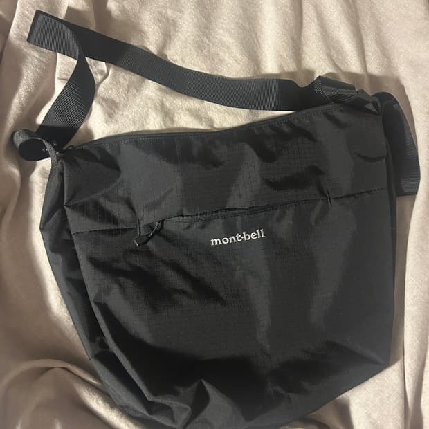 몽벨 버니나 크로스백 블랙