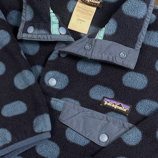 파타고니아 신칠라 도트 땡땡이 