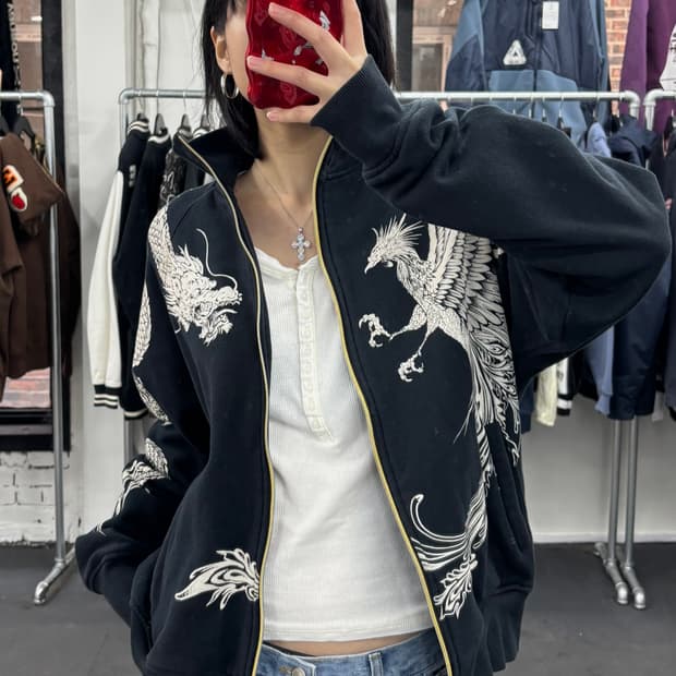 카라쿠리 타마시 오리엔탈 자수 집업