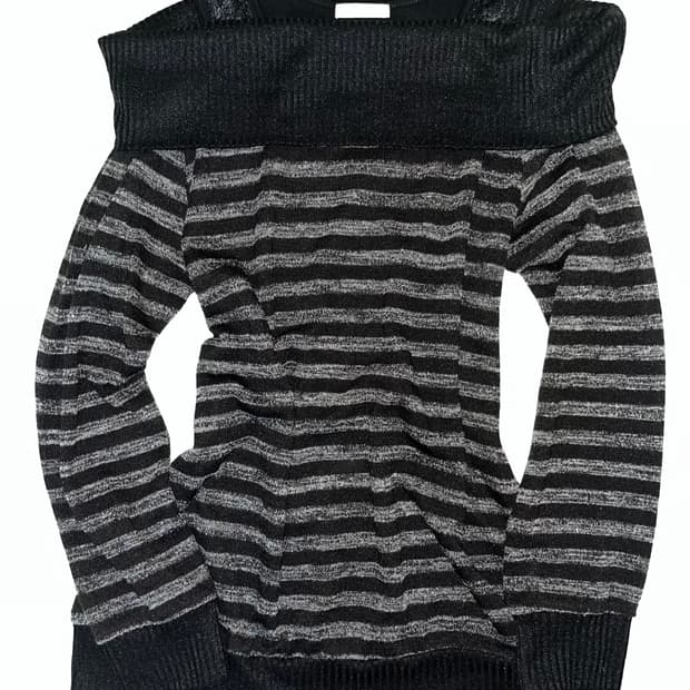 stripe off-shoulder knit