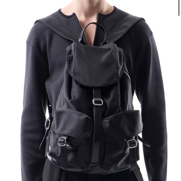 르아브 나일론 럭색 판매합니다