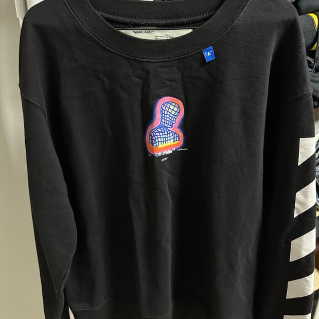오프화이트 블랙 맨투맨 XL