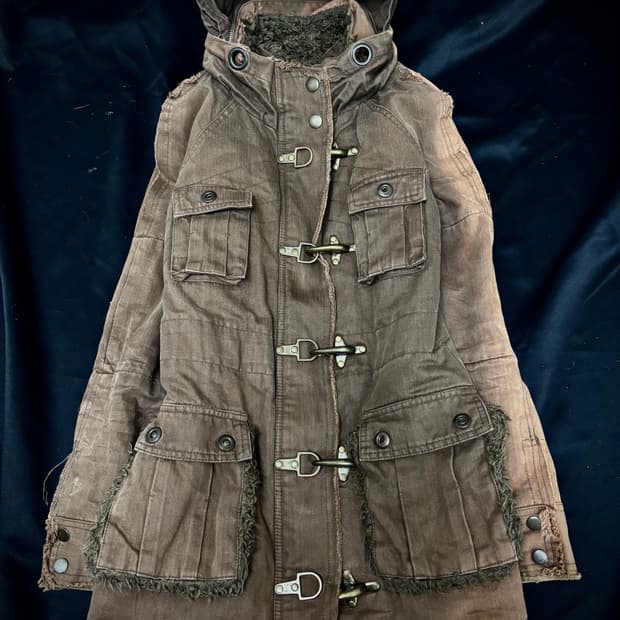 [EGOIST]00’s Grunge Bono-Hoodie Gimmick 