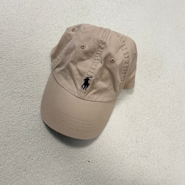 폴로 볼캡