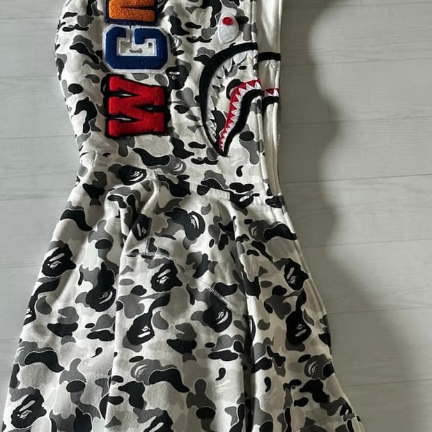 급처중) 베이프 더블 샤크 후드집업 화이트