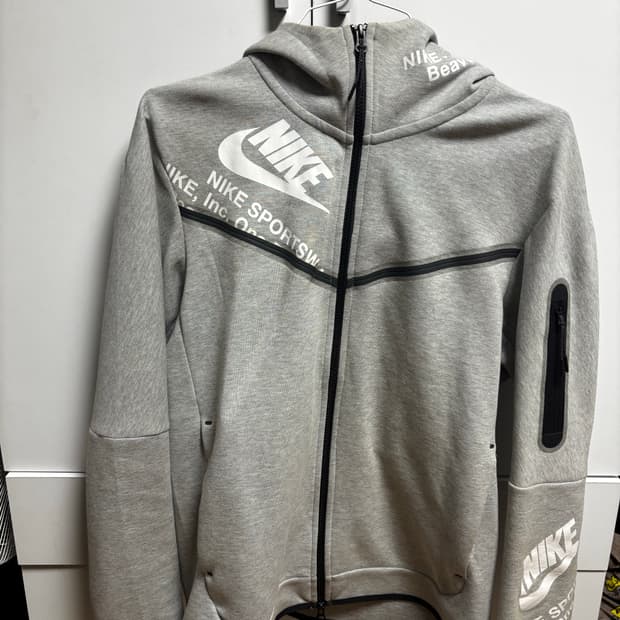 나이키 레전더리 테크팩 (희귀매물)