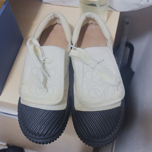 로에베 단화