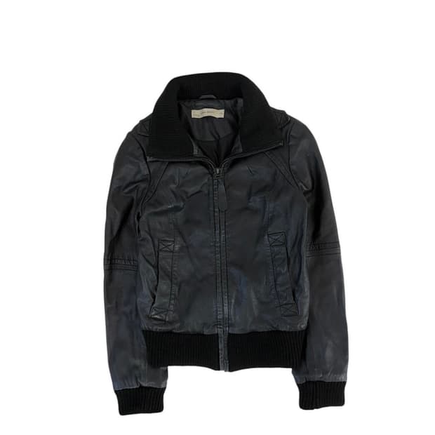 자라베이직 가죽자켓