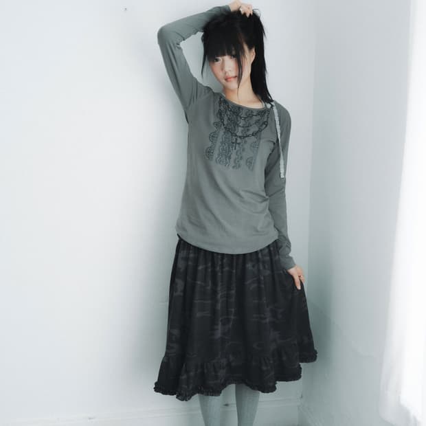 인앤양인하모니 Frill smoke skirt, charcoal