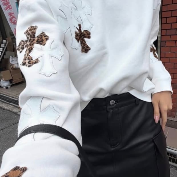 크롬하츠 크로스패치 맨투맨 S
