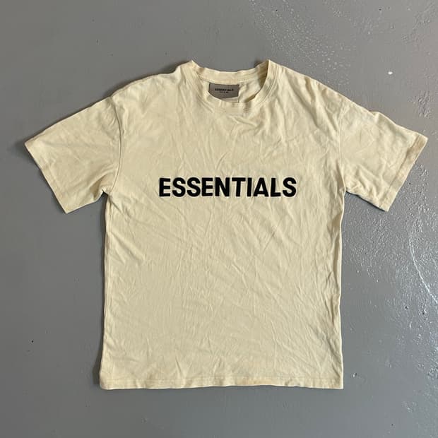 에센셜 반팔 티셔츠 