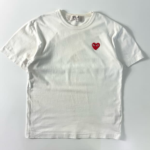 Comme des garcons  꼼데가르송 스몰하트 화이트 반팔티셔츠 
