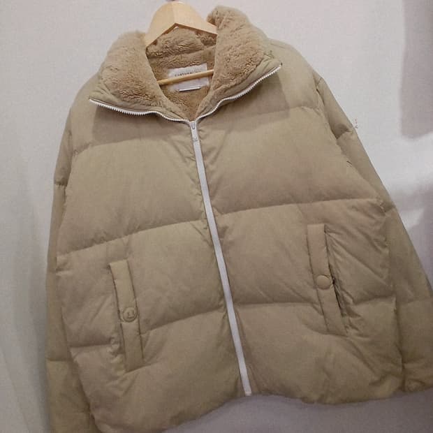 커스텀멜로우 구스다운 패딩