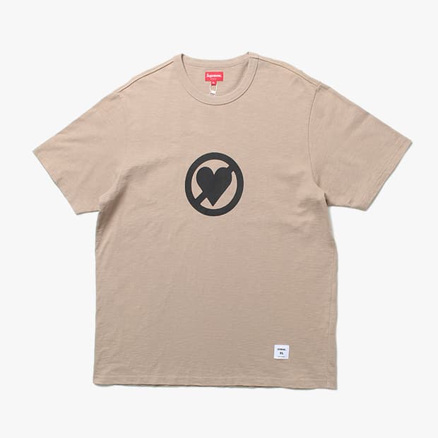 SUPREME "Beige T-Shirts"