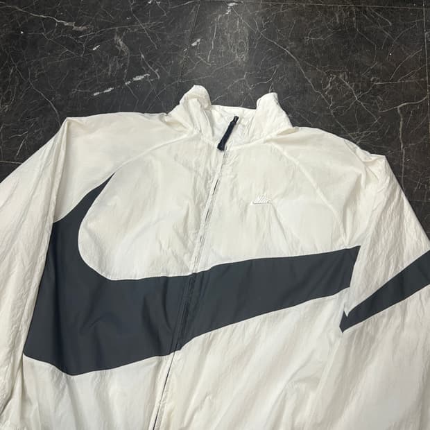 XL 나이키 빅스우시 화이트 바람막이