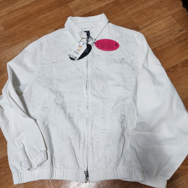 [나이스고스트클럽] 멀티 그래픽 자수 점퍼