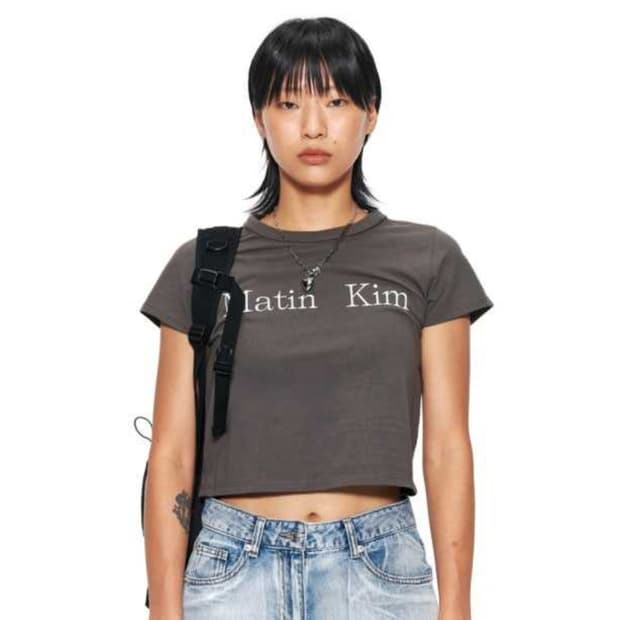 마뗑킴(Matin Kim) 로고 크롭탑 55