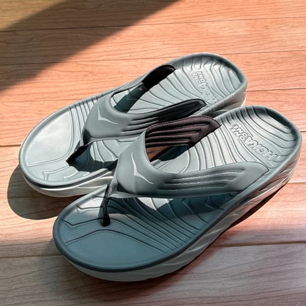 호카 플립플랍 275사이즈