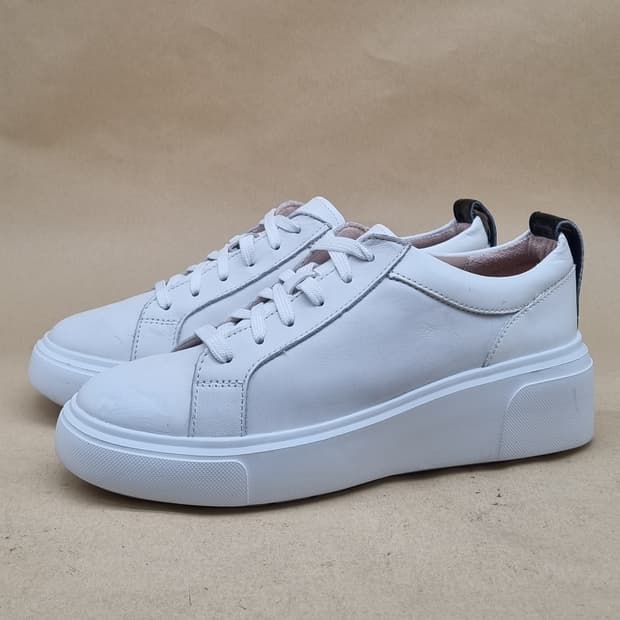 락포트 토탈모션 여성스니커즈240  굽5