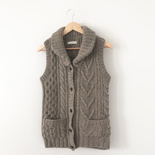 cable wool vest 