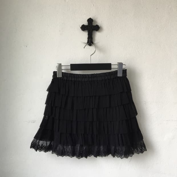 Lace layer skirt
