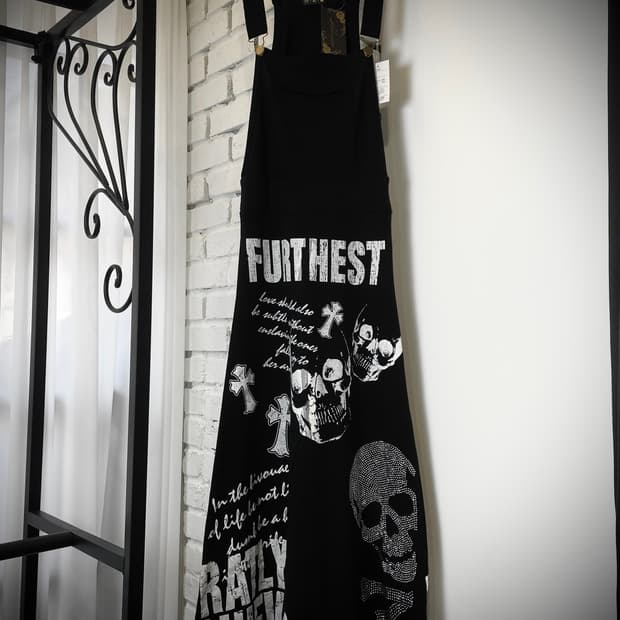 M.K.R 펑크 스컬 해골 레터링 큐빅 블랙 롱 멜빵 원피스