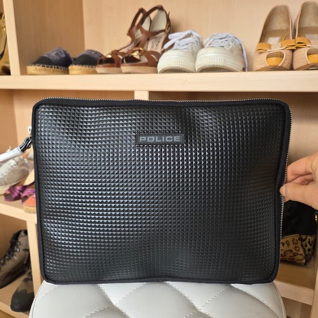 폴리스 남성클러치백 (새상품)