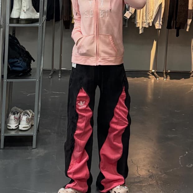 아베크롬비 y2k 글리터 스펠로고 연핑크 후드집업 A2727