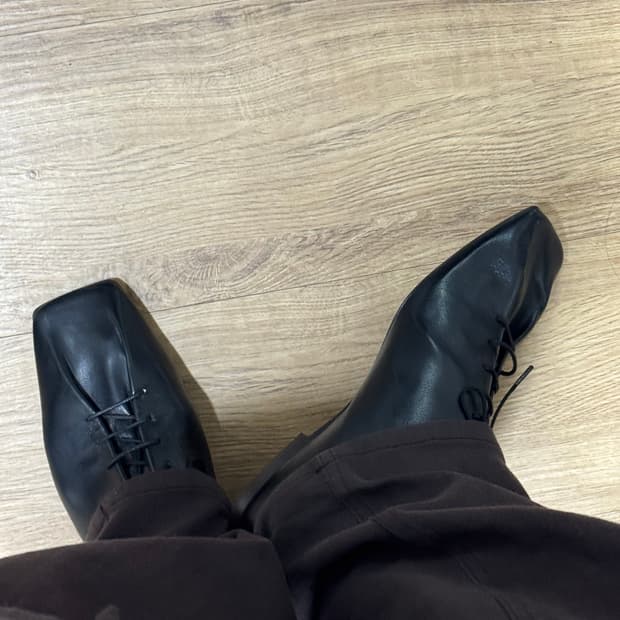 [삽니다] 40-41 르메르 수리스 더비 부츠 블랙