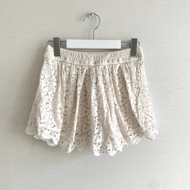 아이보리 레이스 치마 바지