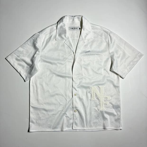 노스타시 24SS 자수 로고 메쉬 반팔 셔츠 R3206