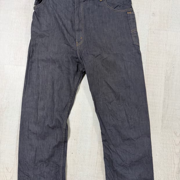 준야와타나베 x 리바이스 절개팬츠