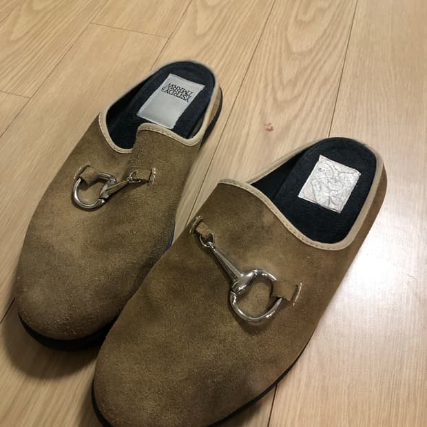 Ystrdy's tmrrw 뮬 슬리퍼 베이지 스웨이드