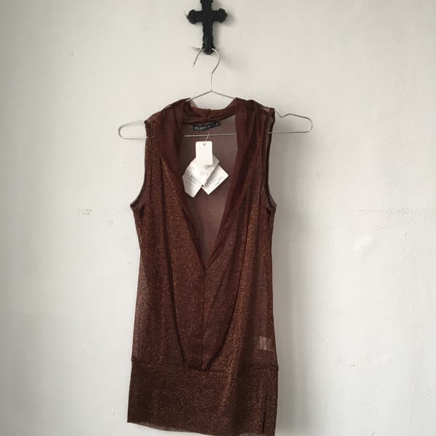 Glitter point drape sleeveless