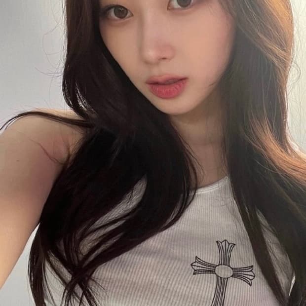 지젤 착용) 크롬하츠 크로스 탱크탑 나시 슬리브리스 민소매 원피스