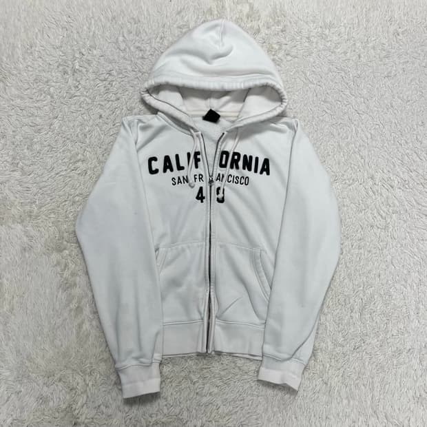 후아유 화이트 후드집업