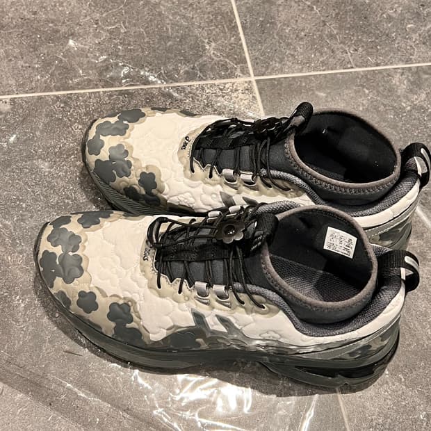 세실리아반센 아식스 젤 터레인 MT 퓨어 실버