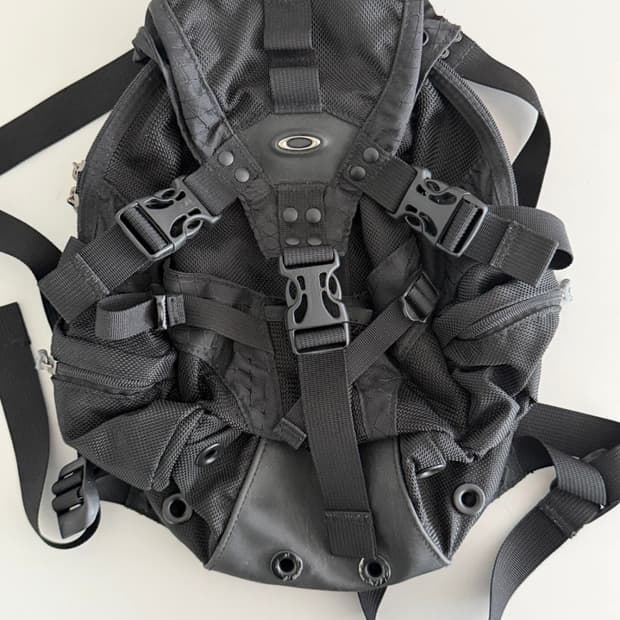 오클리 미니 백팩