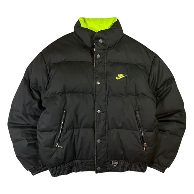 삼나스포츠 나이키 올드스쿨 덕다운 리버시블 패딩