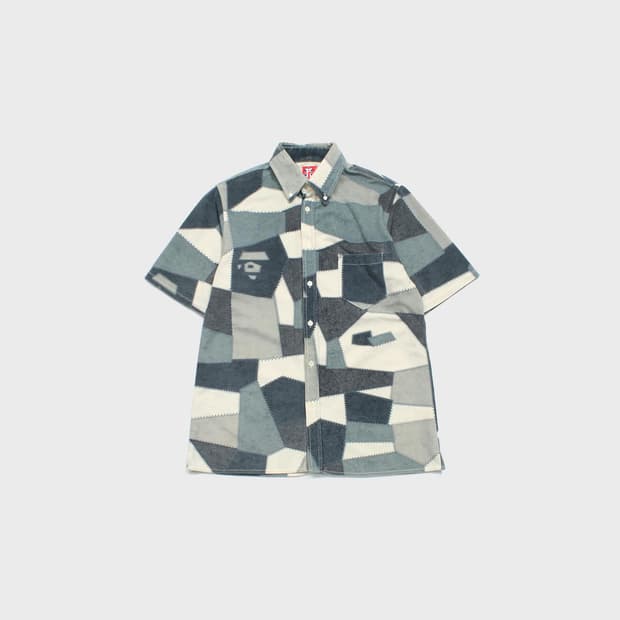 A BATHING APE