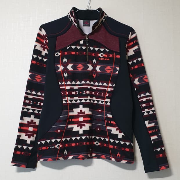 아이더 여성 반집업 긴팔티 M사이즈