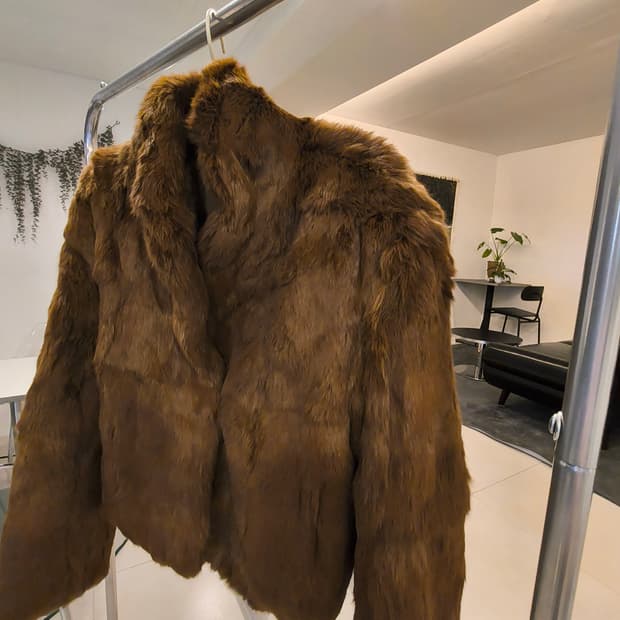 래빗 브라운 코트