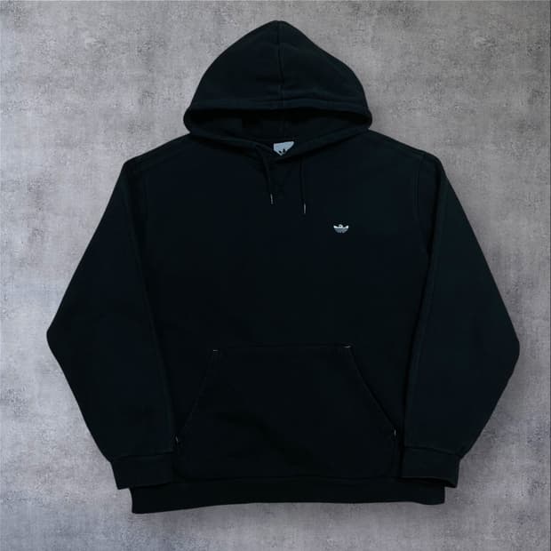 아디다스 x 마크곤잘레스 스몰 로고 블랙 미니멀 후드티