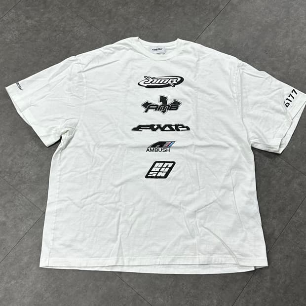 AMBUSH 화이트L 티셔츠  팝니다. 