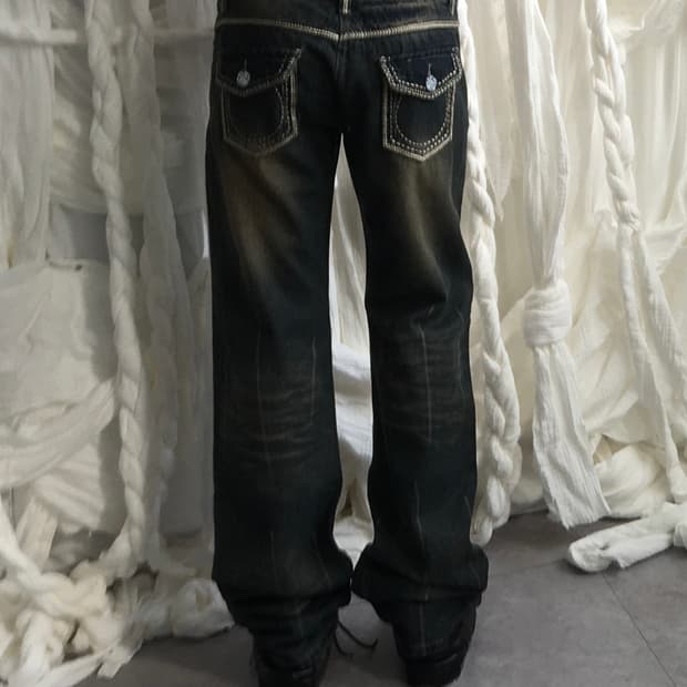 Stitch point denim pants